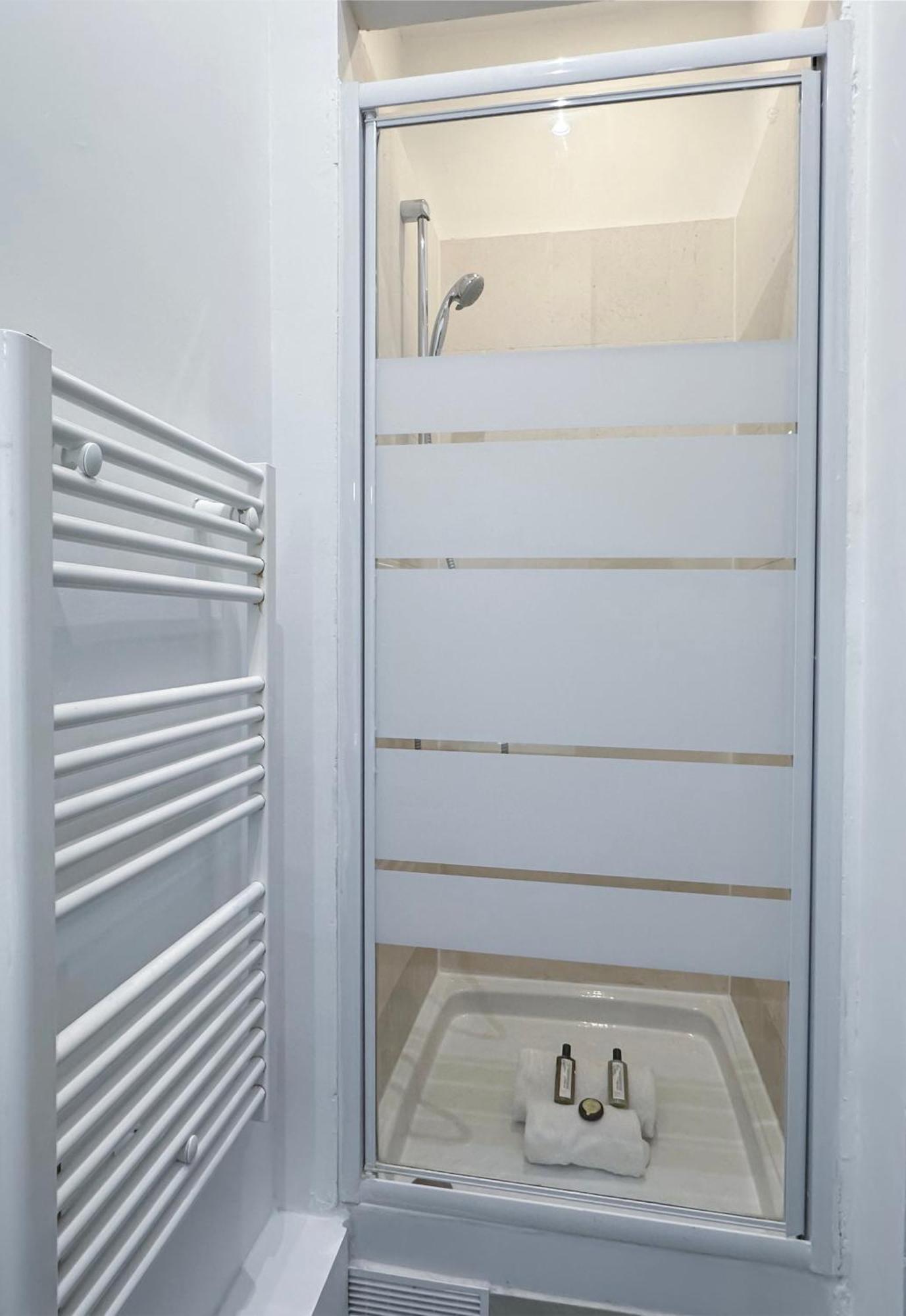Renovated Champs-Elysees Retreat Apartment Paris Exterior foto